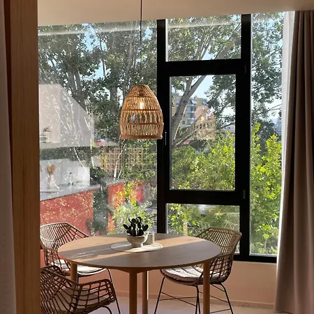 Apartment Lord Byron Boutique Vlore